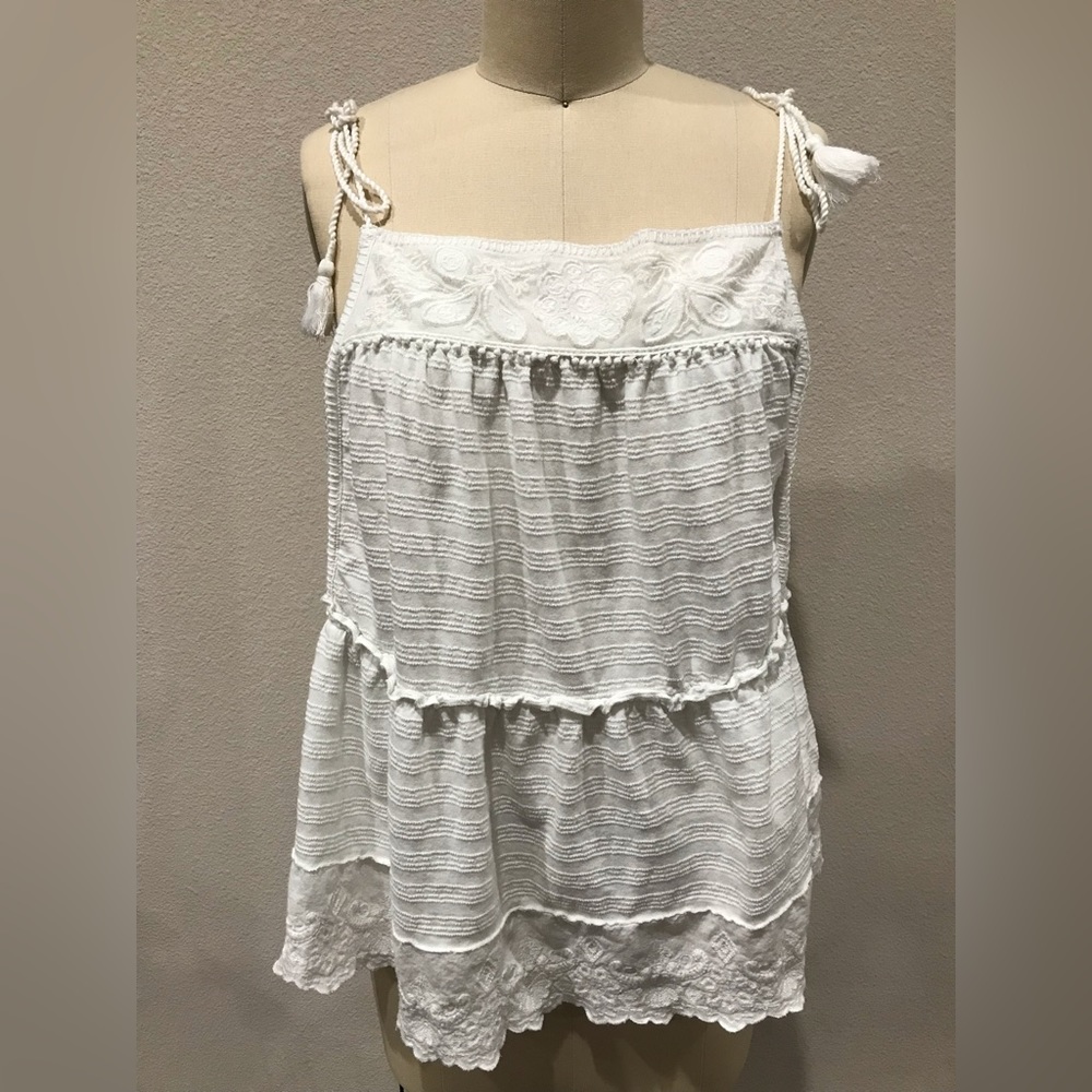 ANTHROPOLOGIE White Shirt size Small